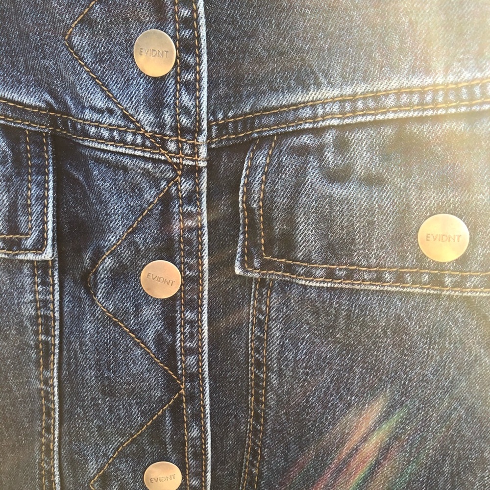 August sky Jean Jacket - Picture 5 of 7